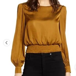 NWOT ASTR smocked satin long sleeve top blouse - size small.